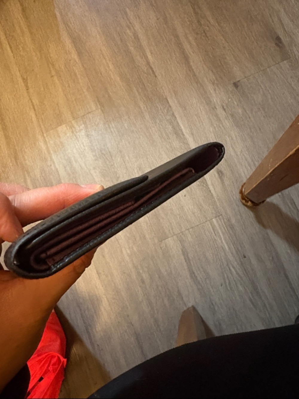 Louis Vuitton Black Epi magenta Leather Trifold Wallet in excellent condition - Picture 10 of 10